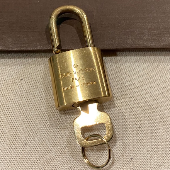 Louis Vuitton Brass Lock and Key - Picture 3 of 15